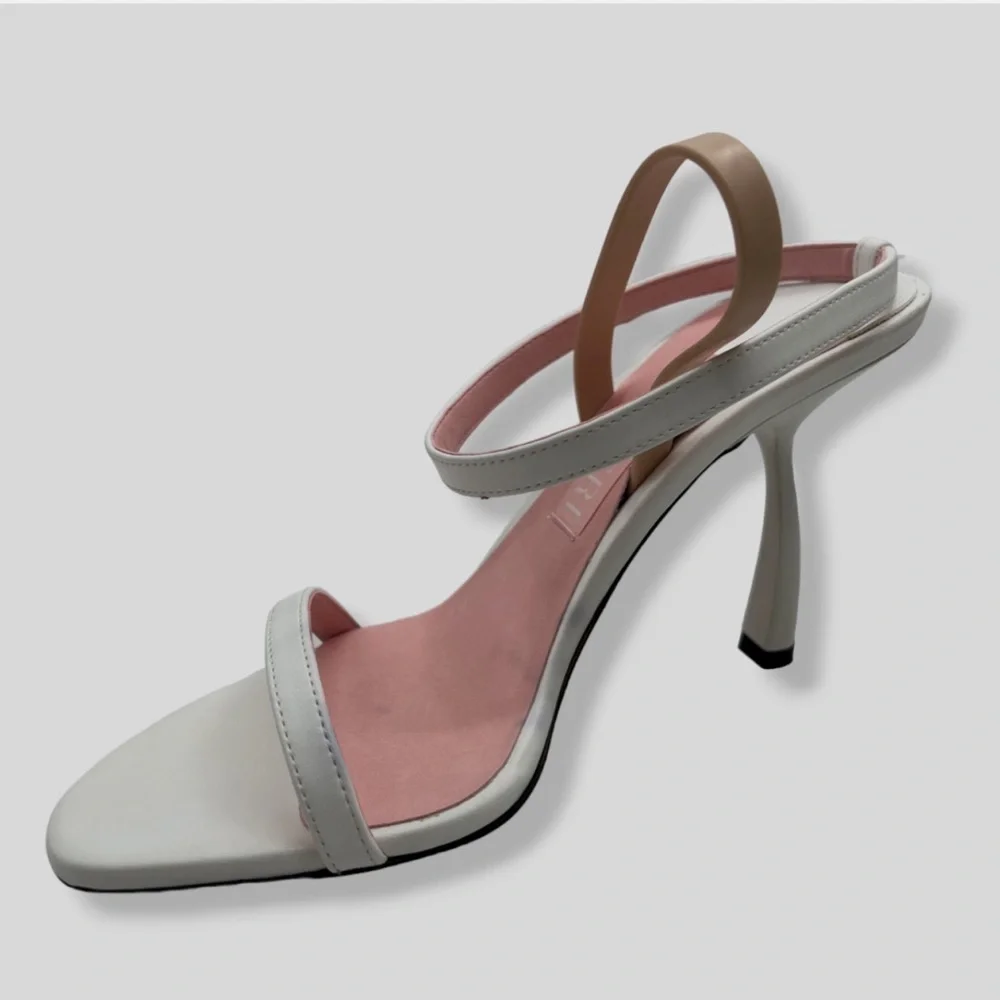 NWT Piferi White Fantasia Vegan Leather Socquette High Heel Sandals Size 38 1/2 - Picture 3 of 11